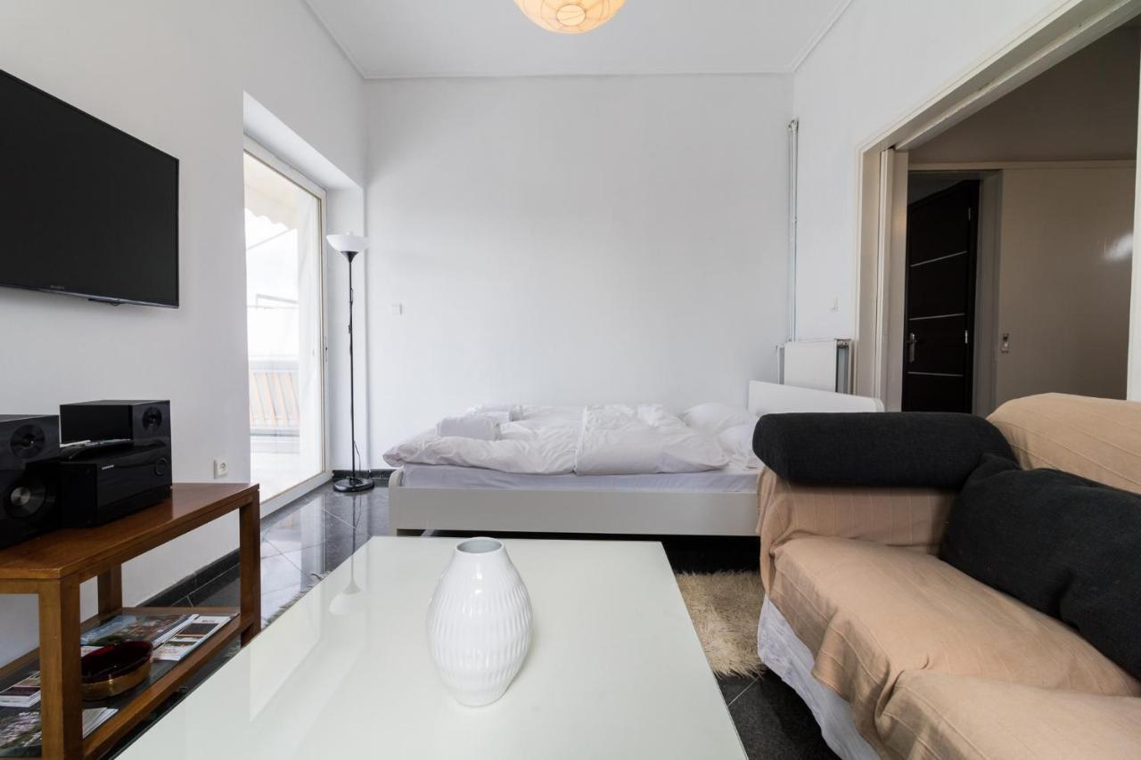 An Adorable Apartment In Афіни Екстер'єр фото
